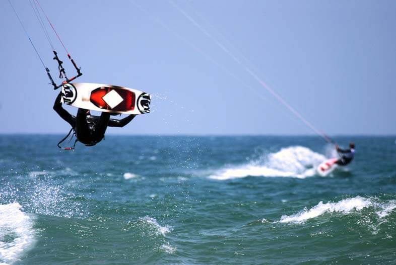 Kite surfing helmet